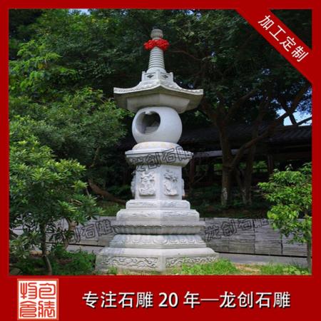 古樸石塔，雕琢佛境之美